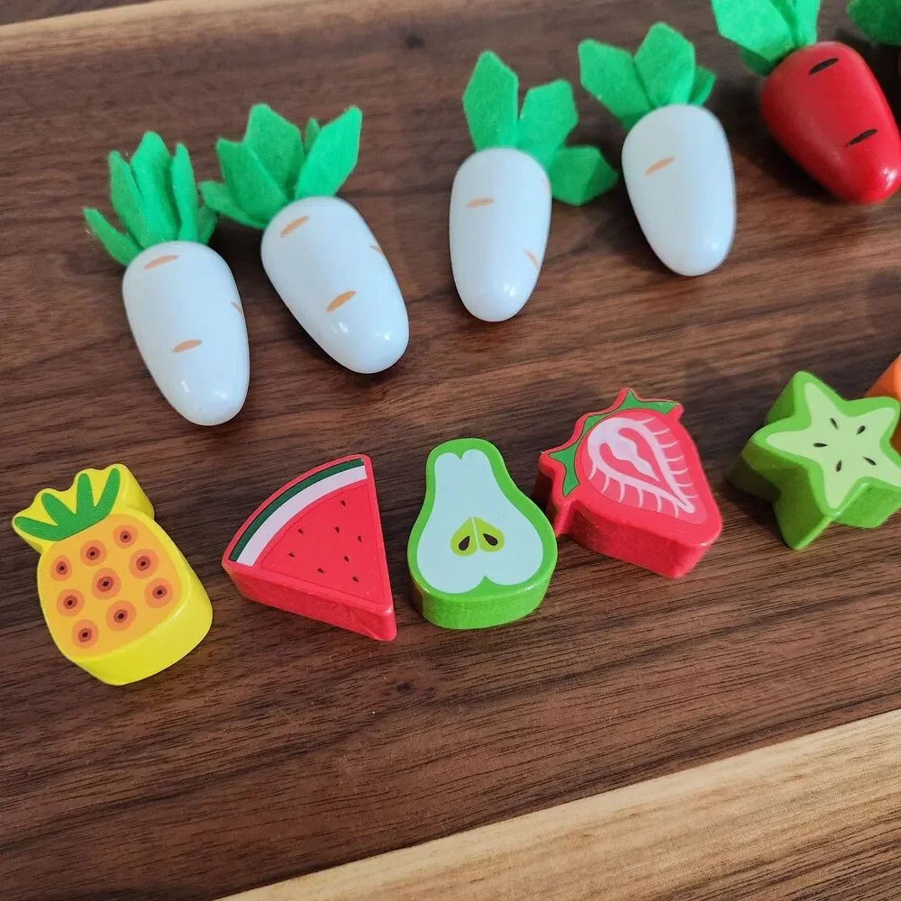 Montessori Wood Pretend Play Food Toy Fruit Vegetables Carrot Harvest 18 Pieces